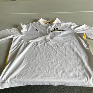 Mens university of Michigan 3/4 zip pullover